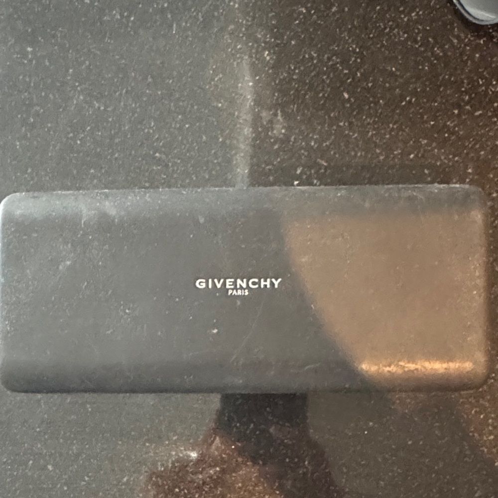 Givenchy Elegant Black sunglasses Case